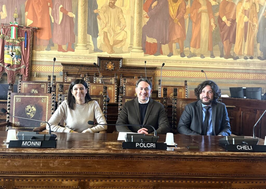 Il presidente della Provincia di Arezzo, Alessandro Polcri, promuove un incontro con l’assessora della Regione Toscana, Monia Monni, e i sindaci del territorio per l’individuazione delle superfici e delle aree idonee e non, per l’installazione di impianti di produzione di energia da fonte rinnovabile.